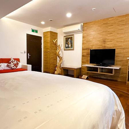 Yage Hotspring House Bed & Breakfast Джиаоси Екстериор снимка