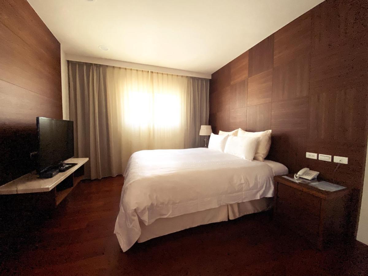 Yage Hotspring House Bed & Breakfast Джиаоси Екстериор снимка