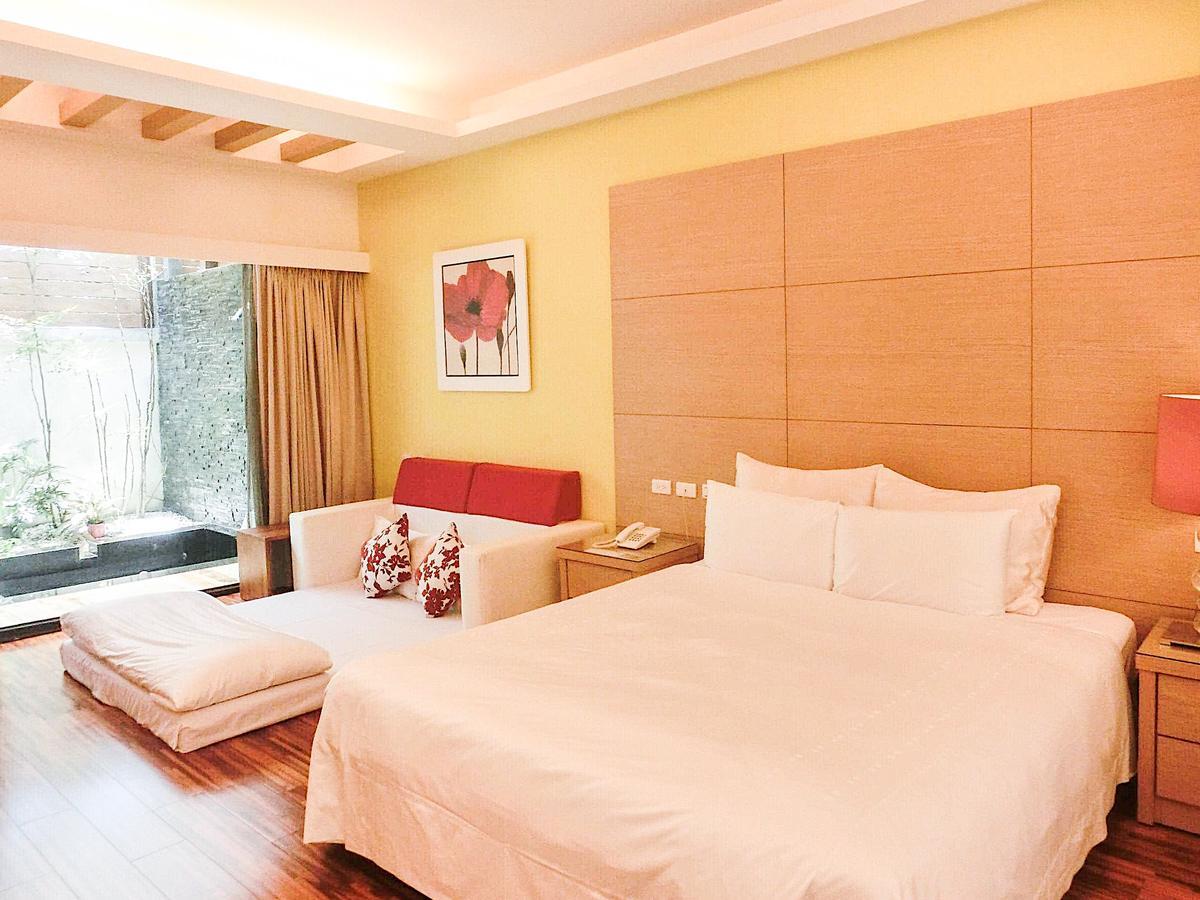 Yage Hotspring House Bed & Breakfast Джиаоси Екстериор снимка